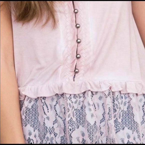 POL Lace Button Top - Picture 4 of 5